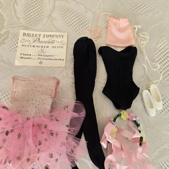 Vintage 2 Skipper Barbie Dolls. In great condition. - Picture 8 of 11